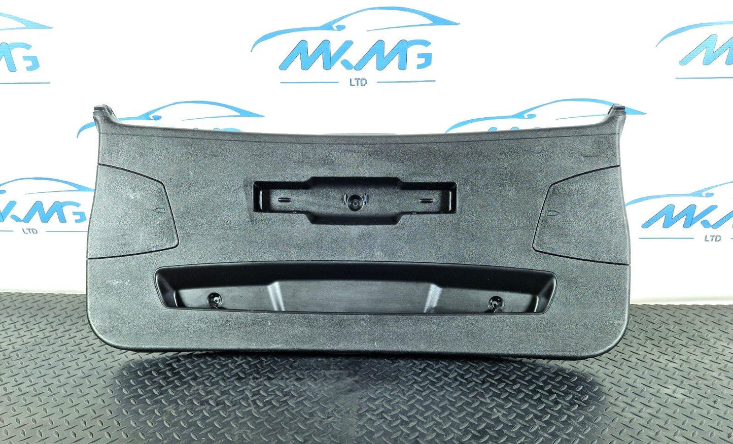 16-22 BMW X1 F48 GENUINE TAILGATE INNER TRIM COVER 7350844 7350851