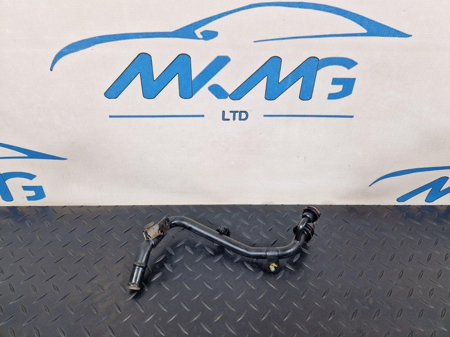 16-19 AUDI A4 B9 WATER COOLANT PIPE 04L122157BF