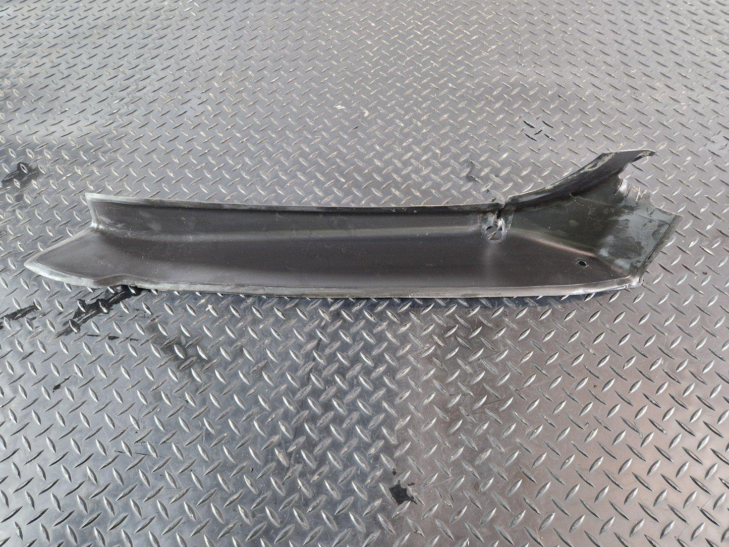 13-23 RANGE ROVER SPORT L494 OEM REAR TAILGATE SIDE TRIM COVER DK62-44248-A