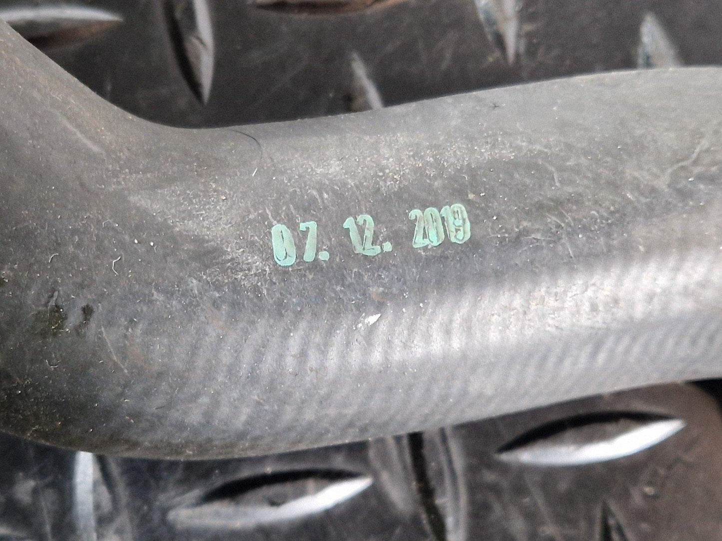 19-ON MERCEDES BENZ B CLASS W247 1.3 PETROL AIR INTERCOOLER HOSE PIPE