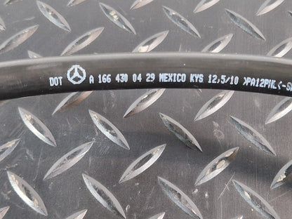 11-19 MERCEDES BENZ ML W166 GENUINE VACUUM PIPE LINE TUBE HOSE A1664300429