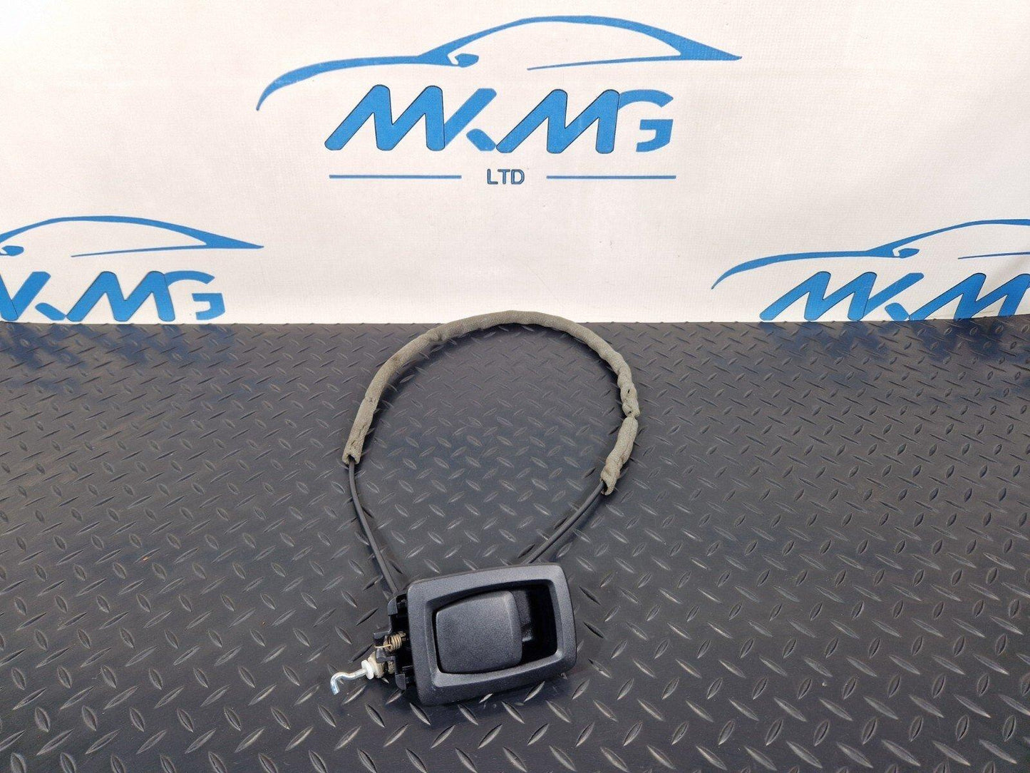 11-18 BMW 6 SERIES F06 GENUINE REAR SEAT RELEASE LOCK 7221850