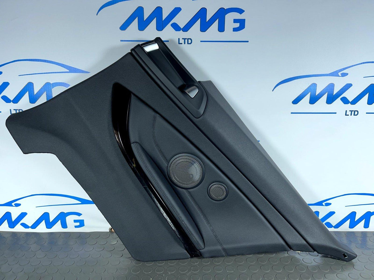 BMW 4 SERIES F32 REAR RIGHT BLACK LEATHER DOOR PANEL (H/K COVER) 7302762