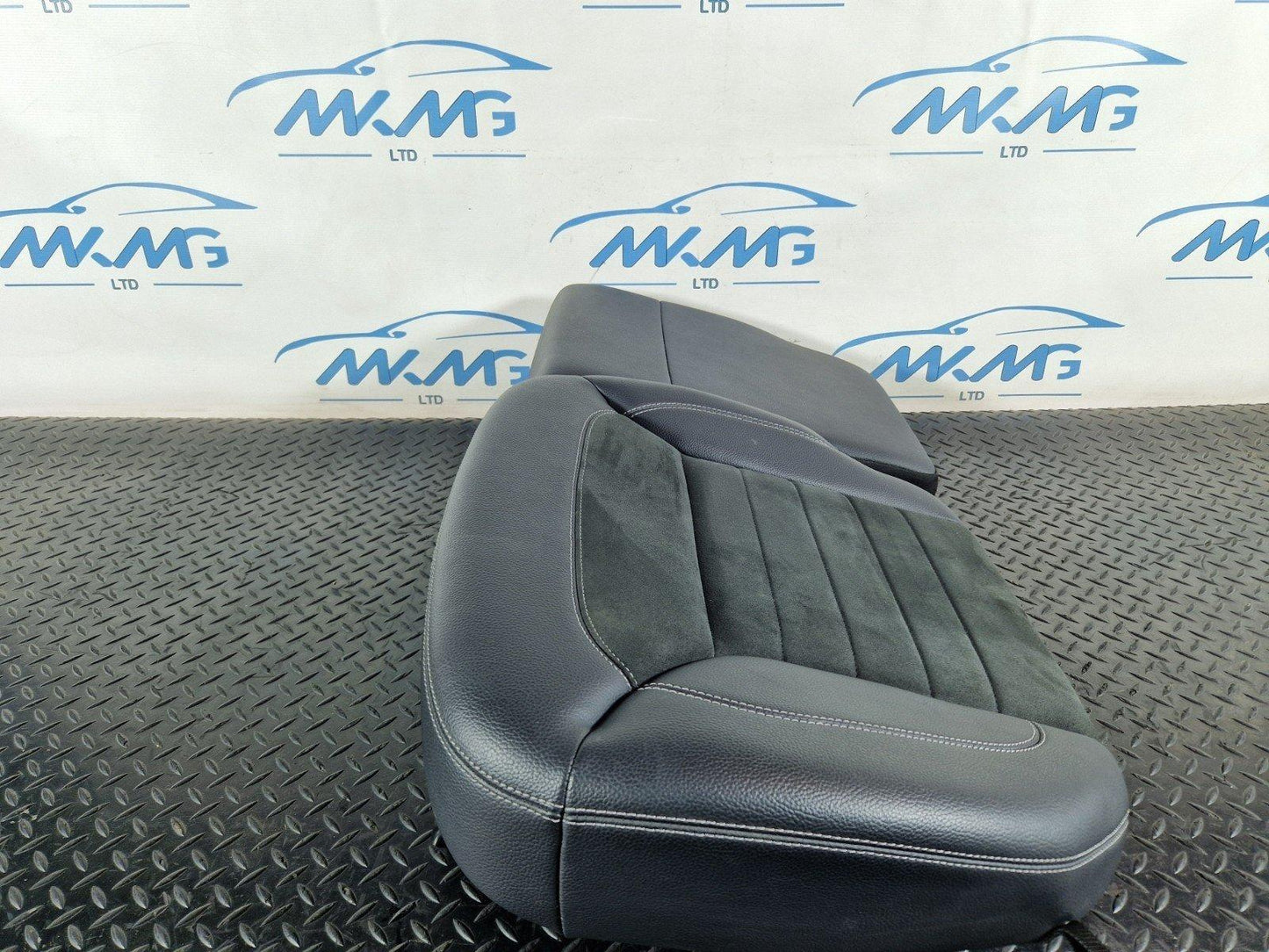 11-19 MERCEDES BENZ ML W166 OEM LEFT PASSENGER DOUBLE REAR BENCH SEAT IN BLACK