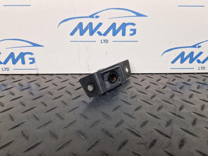 14-23 MERCEDES BENZ VITO W447 OEM LEFT LOWER WEDGE-TYPE STOP A6397661100