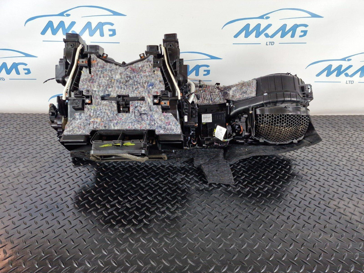 MERCEDES-BENZ C-CLASS C250D W205 HEATER MATRIX CORE & A/C CONTROL MODULE ECU