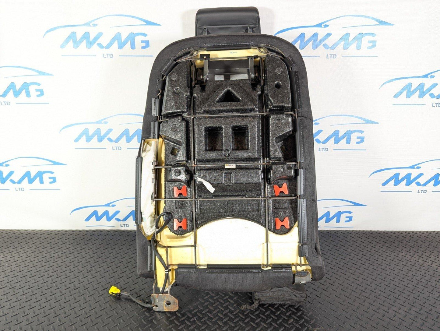 10-17 AUDI A8 4H  REAR N/S LEFT LEATHER BACK REST 4H0885273