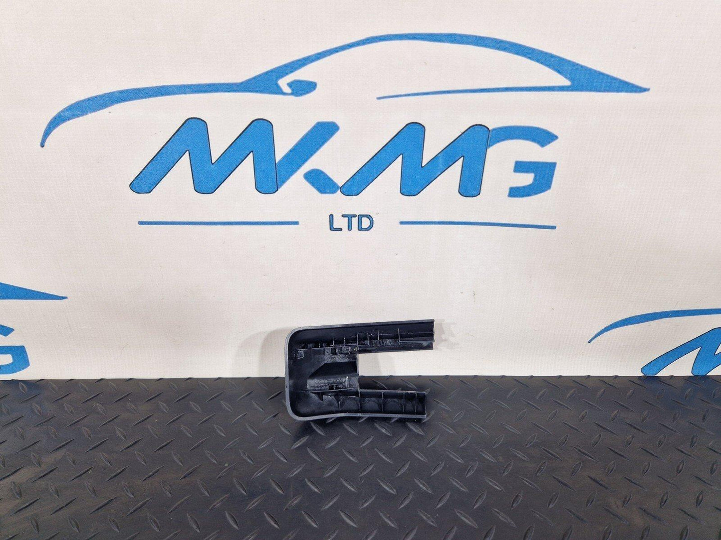 19-ON MERCEDES BENZ CLA C118 FRONT LEFT SEAT GUIDE RAIL COVER TRIM A1779193500