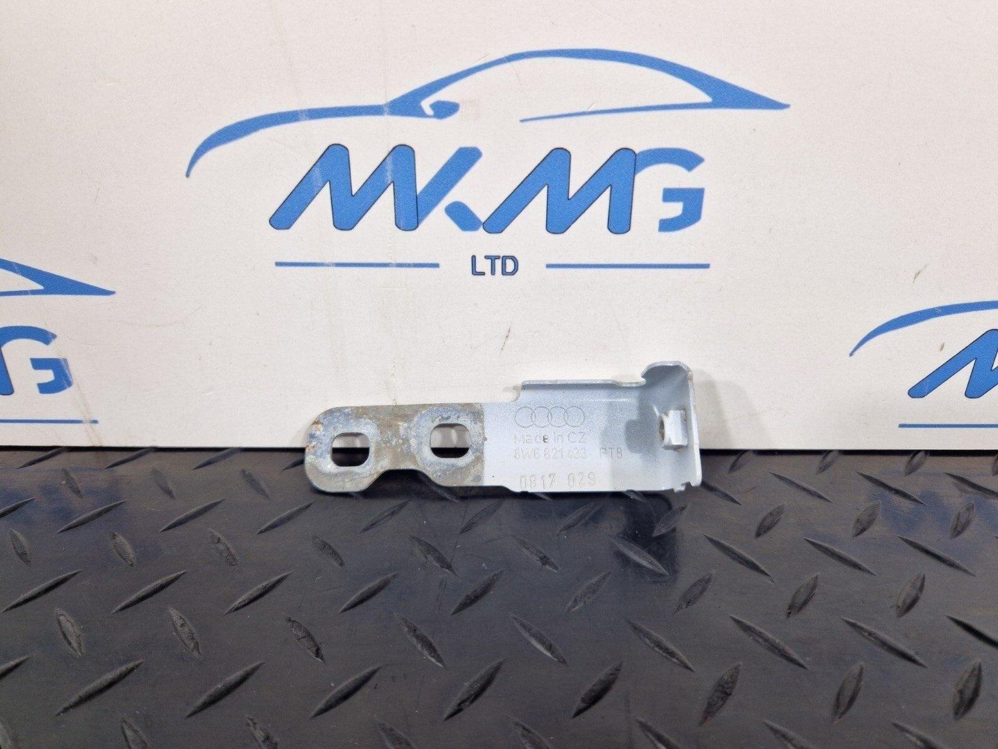 16-23 AUDI S5 COUPE GENUINE WING FENDER BRACKET FRONT LEFT 8W6821433