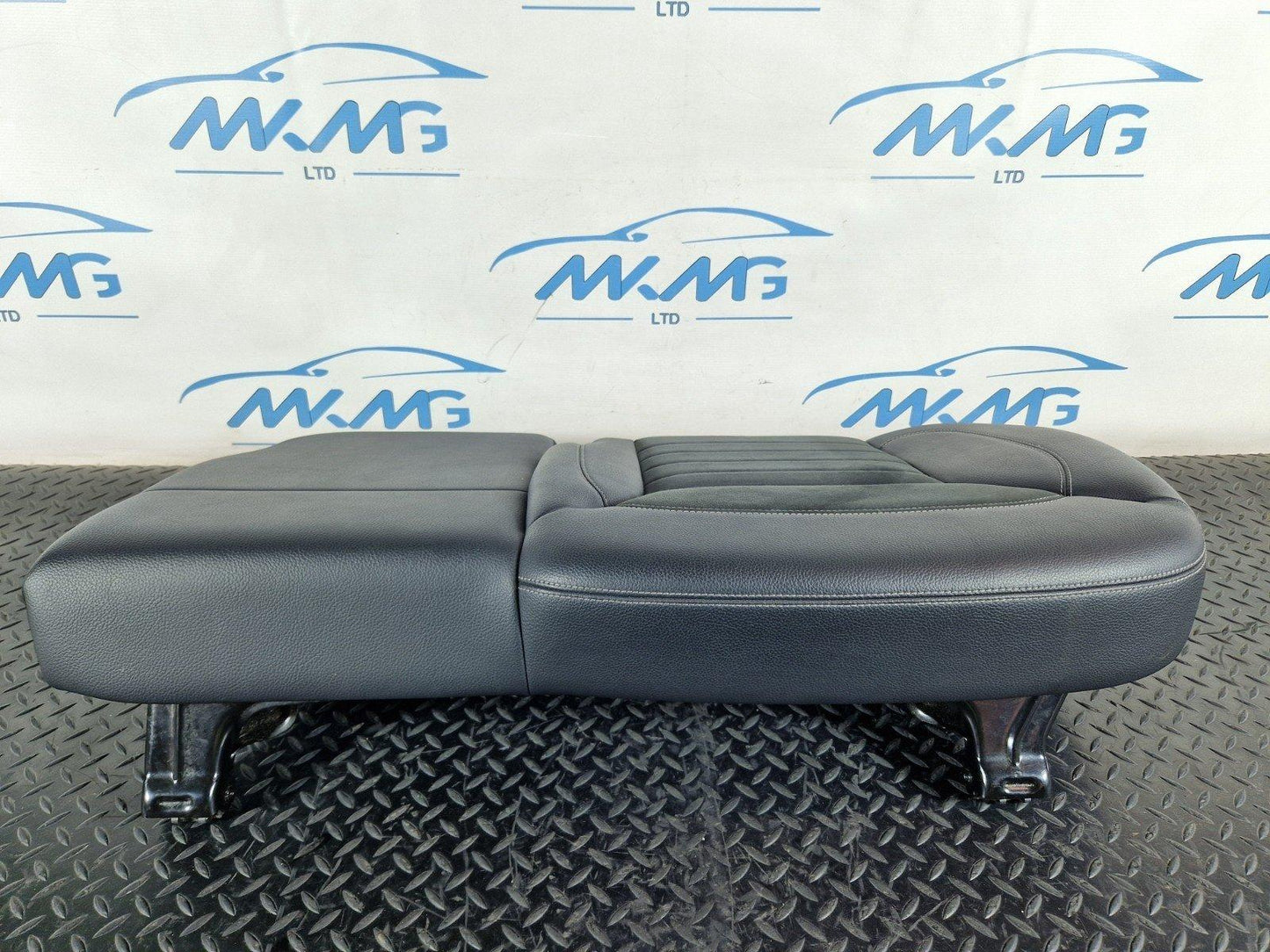 11-19 MERCEDES BENZ ML W166 OEM LEFT PASSENGER DOUBLE REAR BENCH SEAT IN BLACK