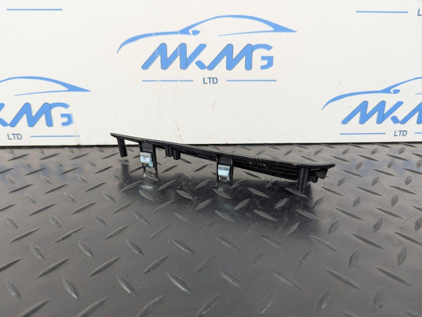 16-22 BMW X1 F48 GENUINE OEM RIGHT DRIVER SIDE INTERIOR TRIM COVER PANEL 1295476