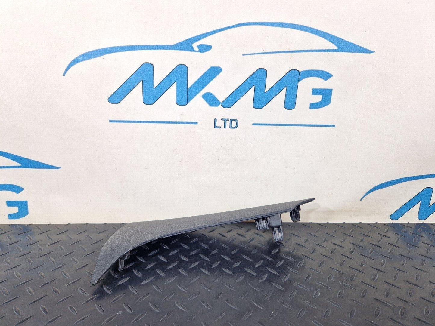 18-ON MERCEDES BENZ SPRINTER W907 DASHBOARD COVER LEFT LOWER TRIM A9106803000