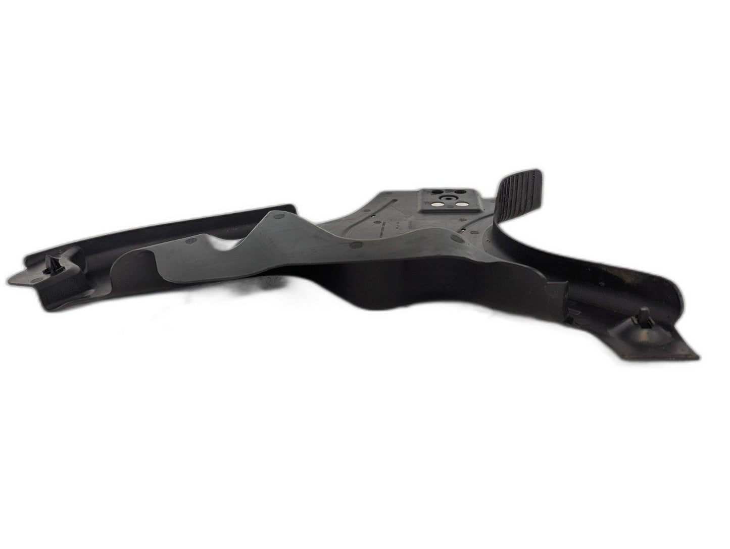 17- MERCEDES-BENZ OEM VITO TOURER W447 CONTROL ARM COVER A4478890300