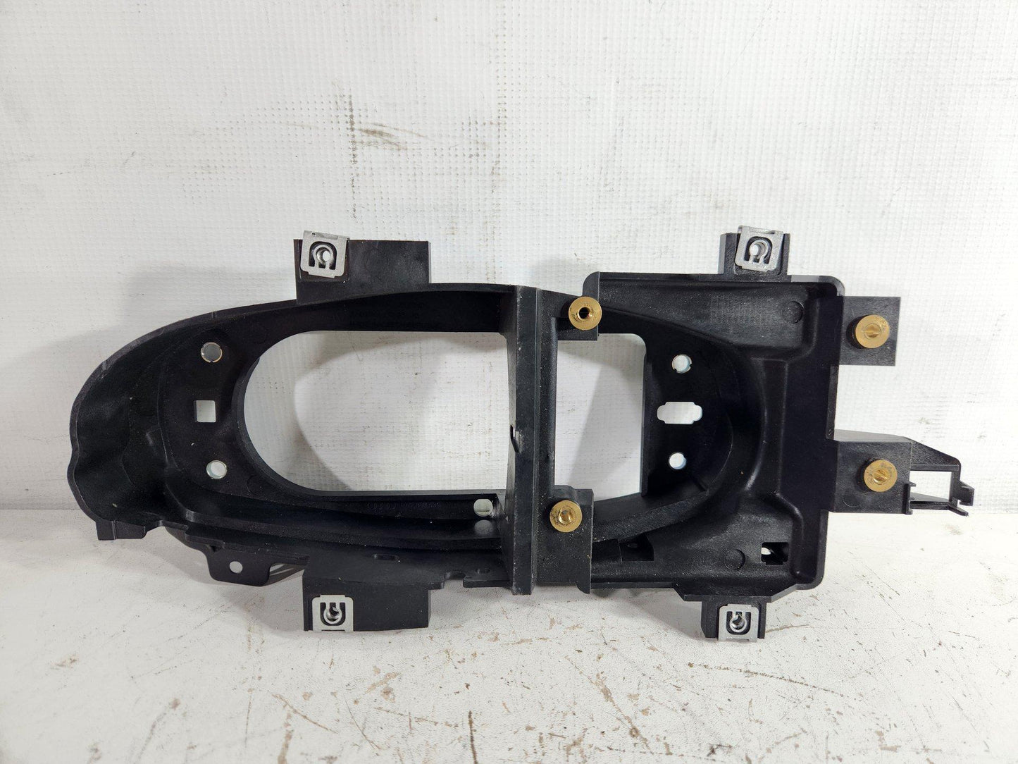 Audi A4 B9 Genuine Gear Shifting Mechanism Mounting Frame 8W2863531