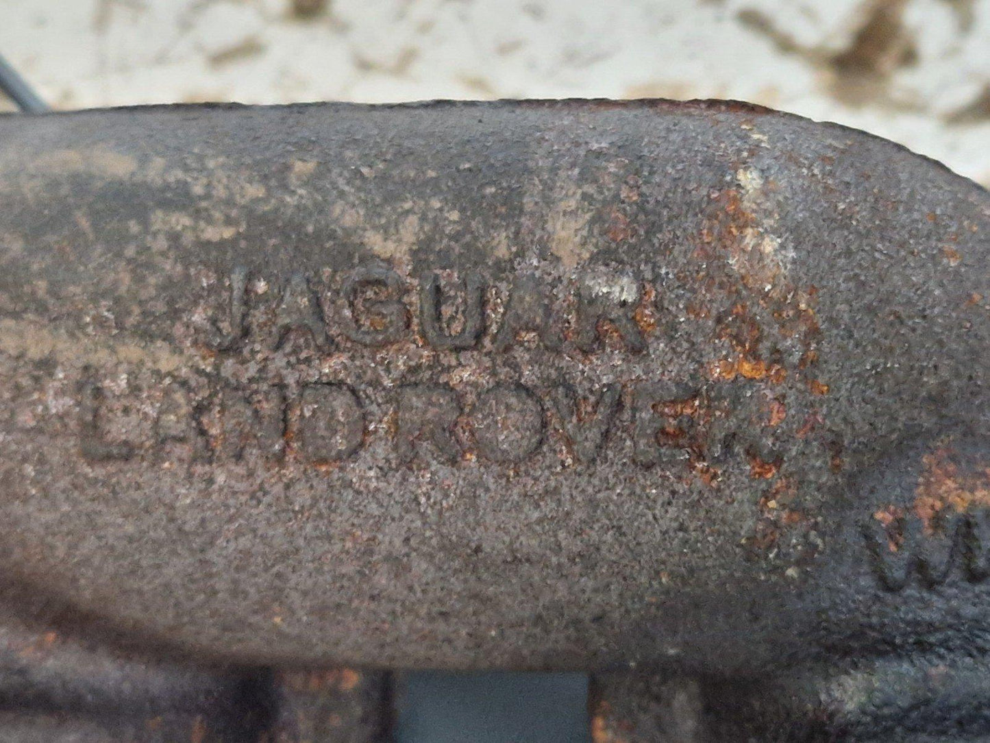 17-ON LAND ROVER DISCOVERY L462 GENUINE EXHAUST MANIFOLD FW939481AB 9X2Q9430EB