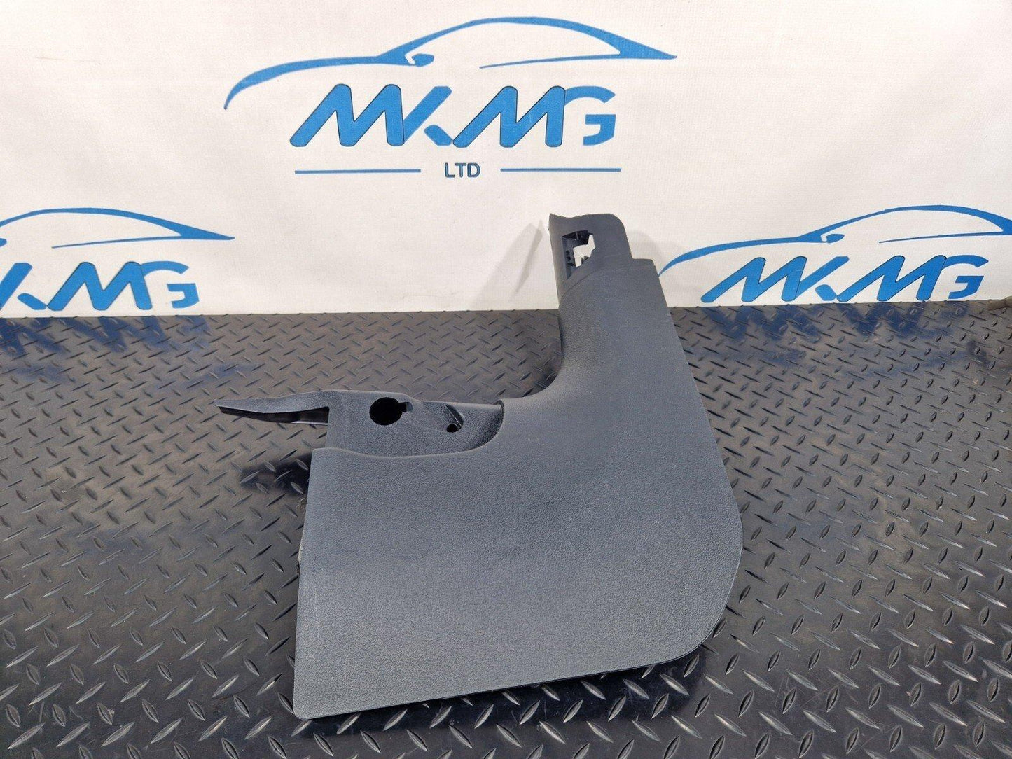 16-23 AUDI S5 COUPE FRONT RIGHT KICK TRIM PANEL 8W6867272