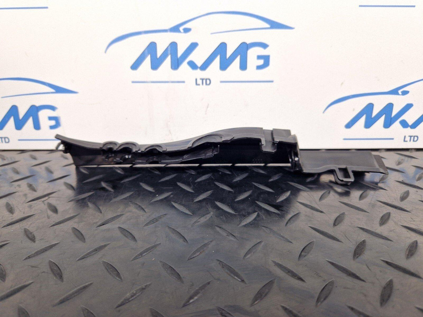16-23 AUDI A5 F5 SPORTBACK S-LINE WIPER MOTOR COVER TRIM 8W0971871