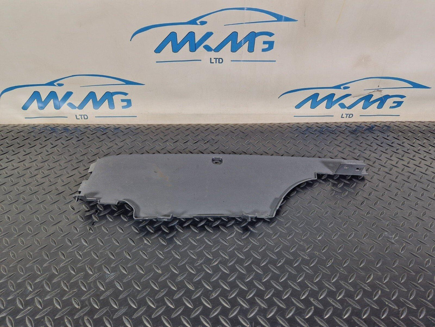 18-ON MERCEDES BENZ SPRINTER W907 W910 PANEL TRIM DASHBOARD COVER A9106804400