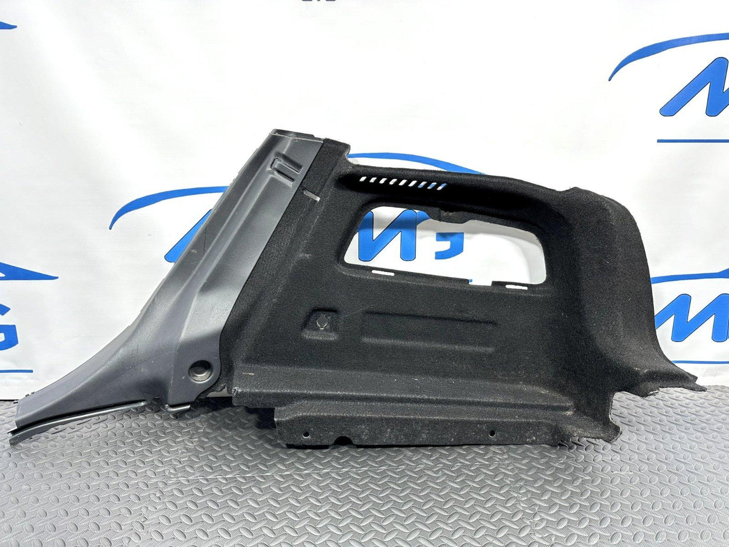 12-18 MERCEDES A-CLASS W176 GENUINE RIGHT DRIVER SIDE BOOT PANEL A1766900141
