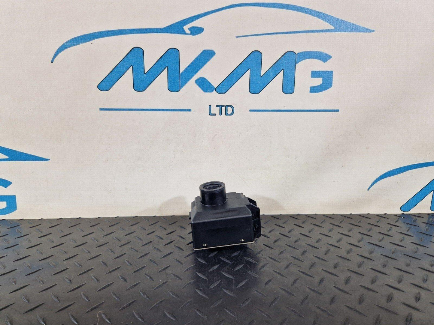 13-19 MERCEDES BENZ CLA C117 AMG OEM IGNITION SWITCH LOCK MODULE A2469055801