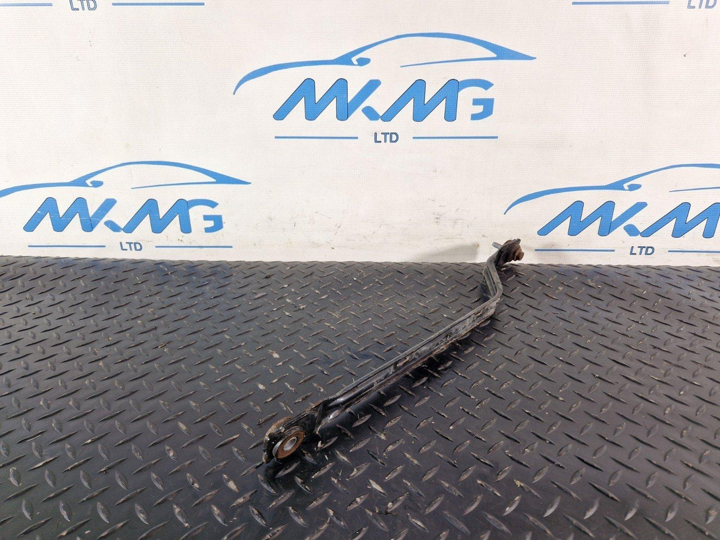 16-19 AUDI A4 B9 GENUINE OEM FUEL TANK STRAP BRACKET 8W0201653