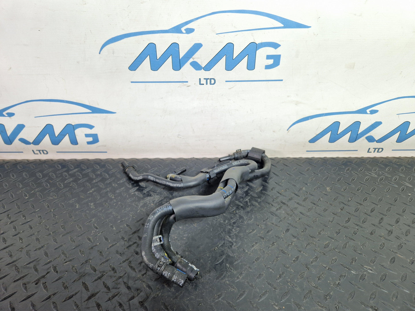 Audi A6 Allroad C7 Genuine Fuel Pipe Hose 4G0201214AM 4G0201219AL