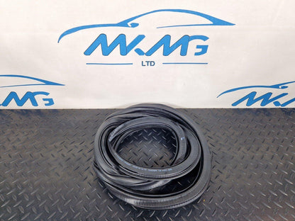 16-19 AUDI A4 B9 GENUINE REAR DOOR RUBBER SEAL FITS LEFT & RIGHT 8W5833721