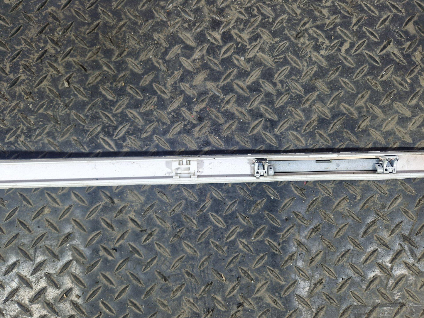 BMW 1 Series F20 F21 Front Left Side Upper Roof Rail Trim Genuine 7240685