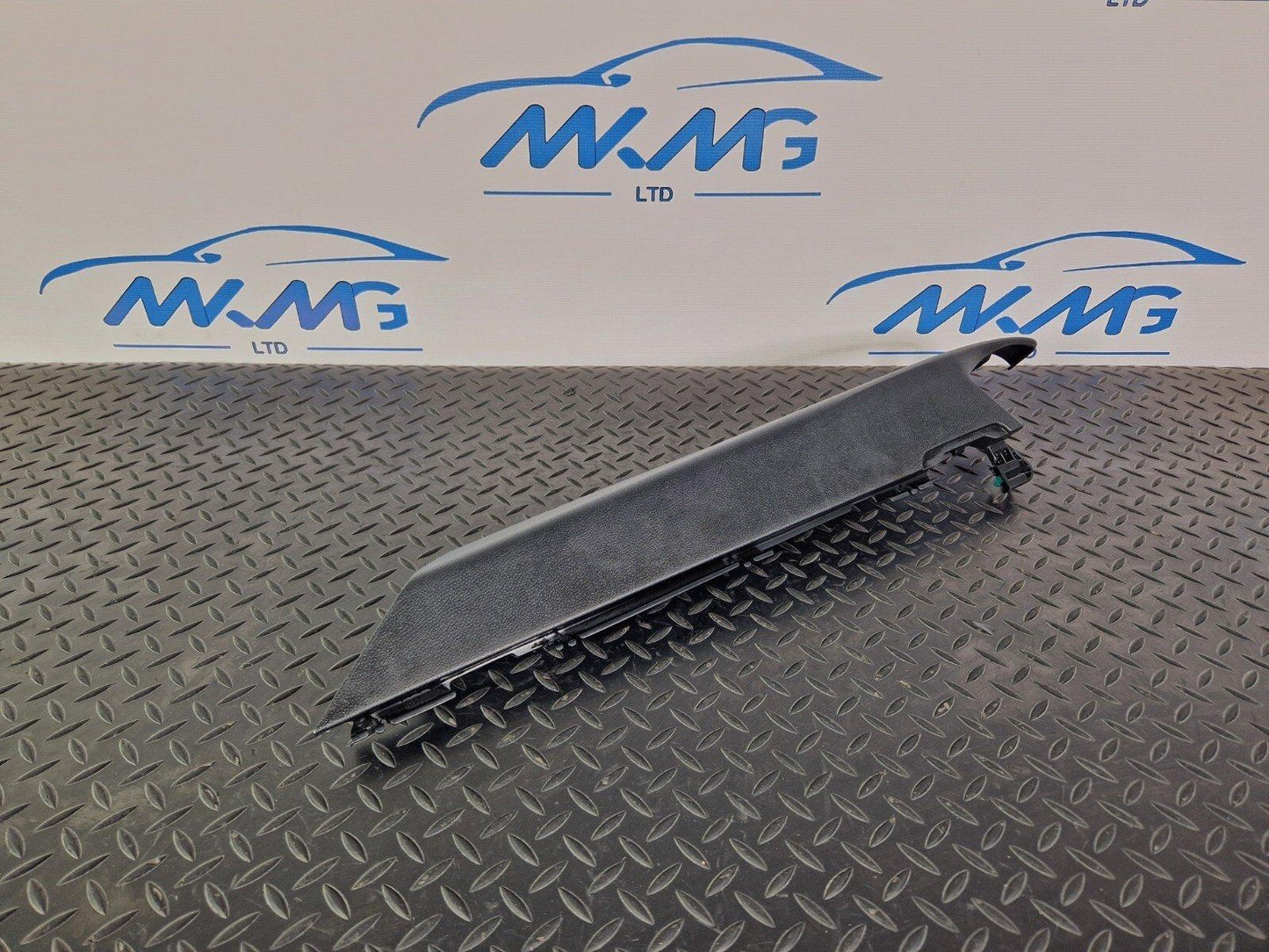 14-21 MERCEDES BENZ C220d W205 LEFT BOOT TRIM PANEL COVER A2056900344