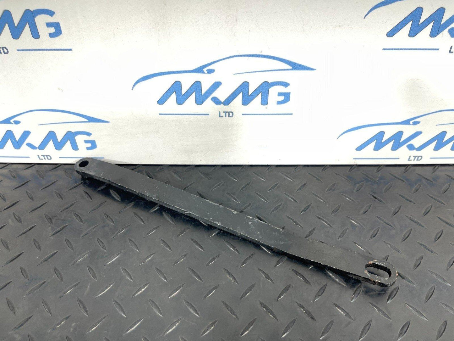 14-21 MERCEDES BENZ C300h W205 REINFORCEMENT RADIATOR SUPPORT STRUT A2056201700