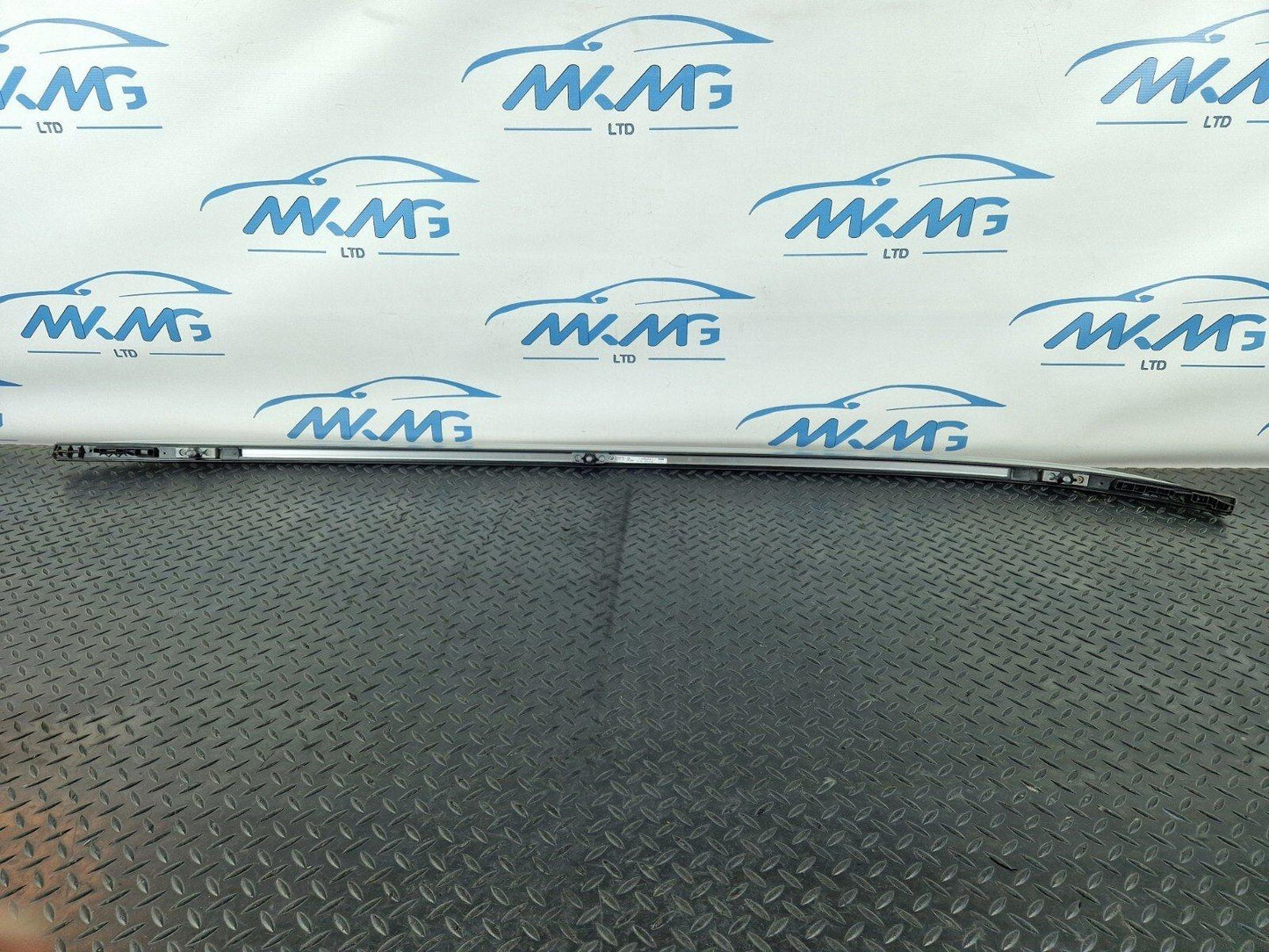 16-22 BMW X1 F48 GENUINE LEFT PASSENGER N/S ROOF RAIL TRIM 7356433