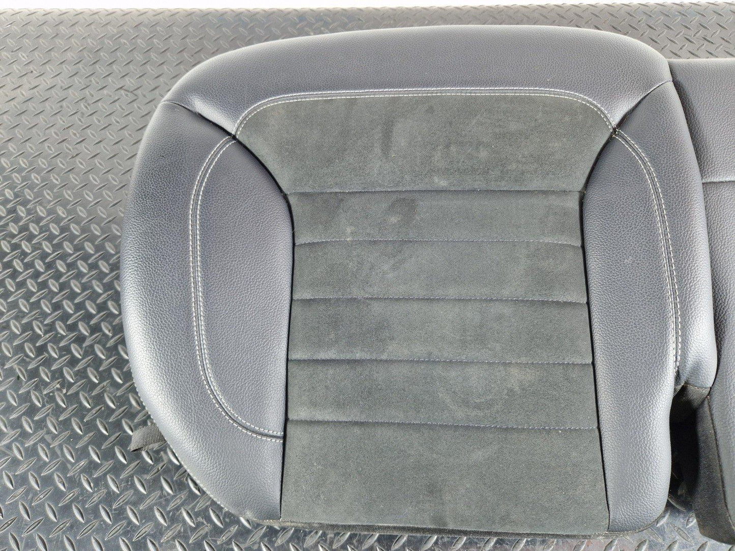 11-19 MERCEDES BENZ ML W166 OEM LEFT PASSENGER DOUBLE REAR BENCH SEAT IN BLACK