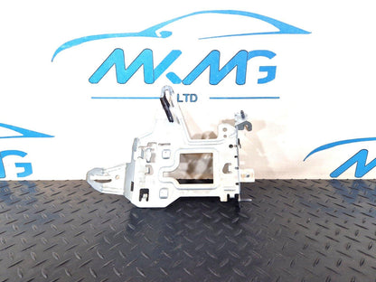 14-21 MERCEDES BENZ C300h W205 FUSE BOX RELAY HOLDER BRACKET A2055451740