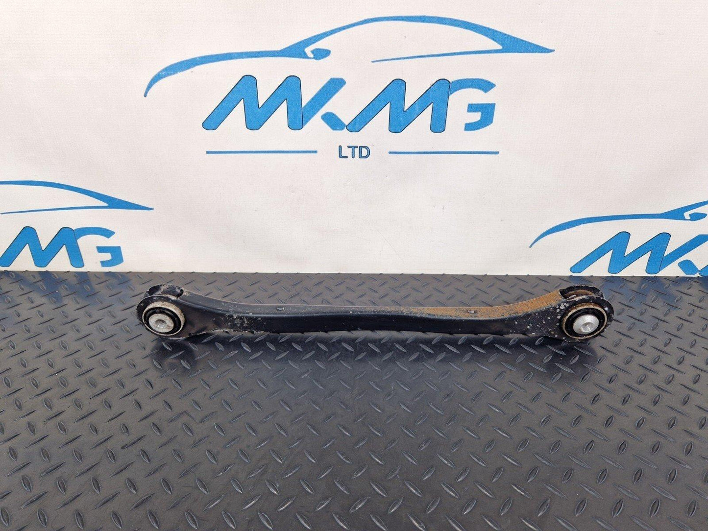 16-19 AUDI A4 B9 GENUINE OEM REAR LEFT N/S TRAILING CONTROL ARM 8W0501529D