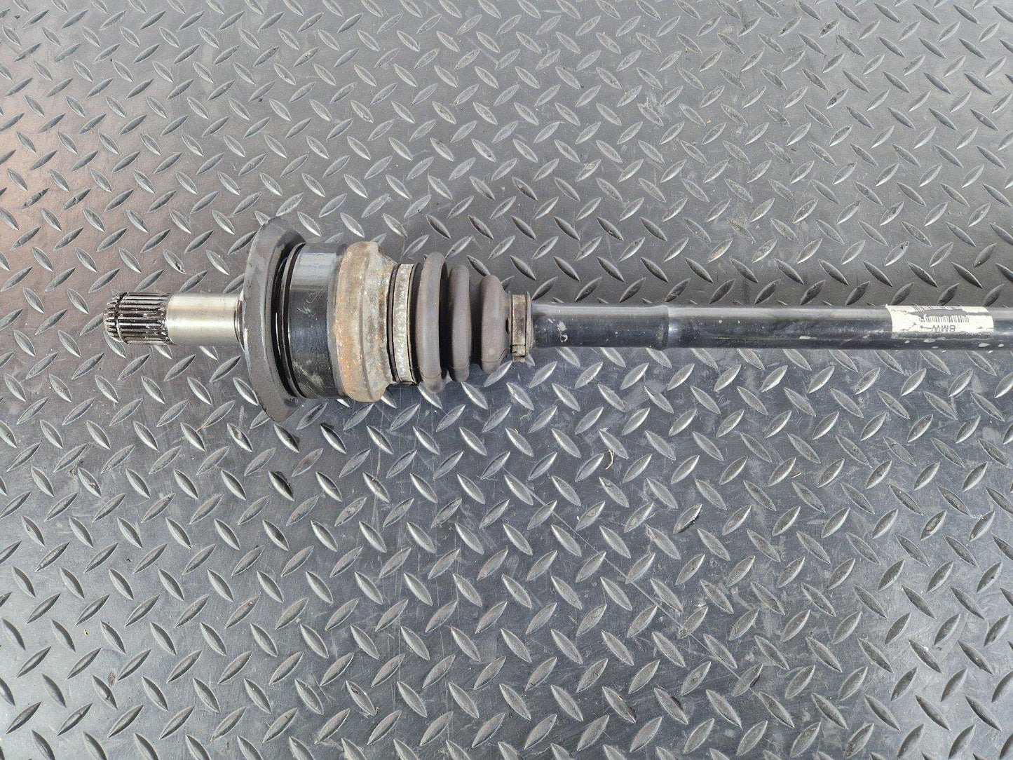12-18 BMW 3 SERIES F30 F31 LCI RIGHT SIDE REAR DRIVESHAFT 8680348