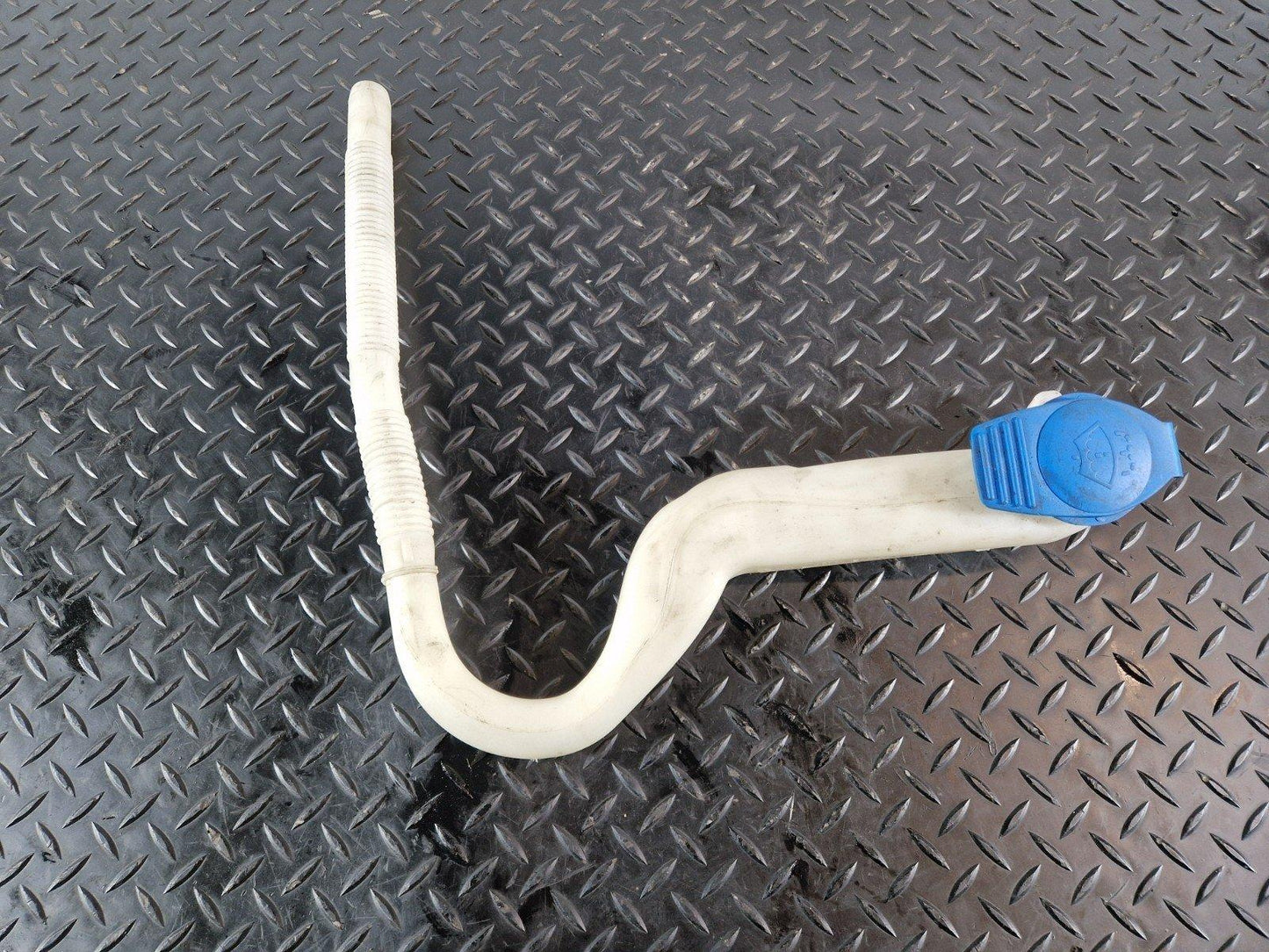 10-15 AUDI Q7 4L OEM WINDSHIELD WINDSCREEN WASHER RESERVOIR TANK 4L0955463A
