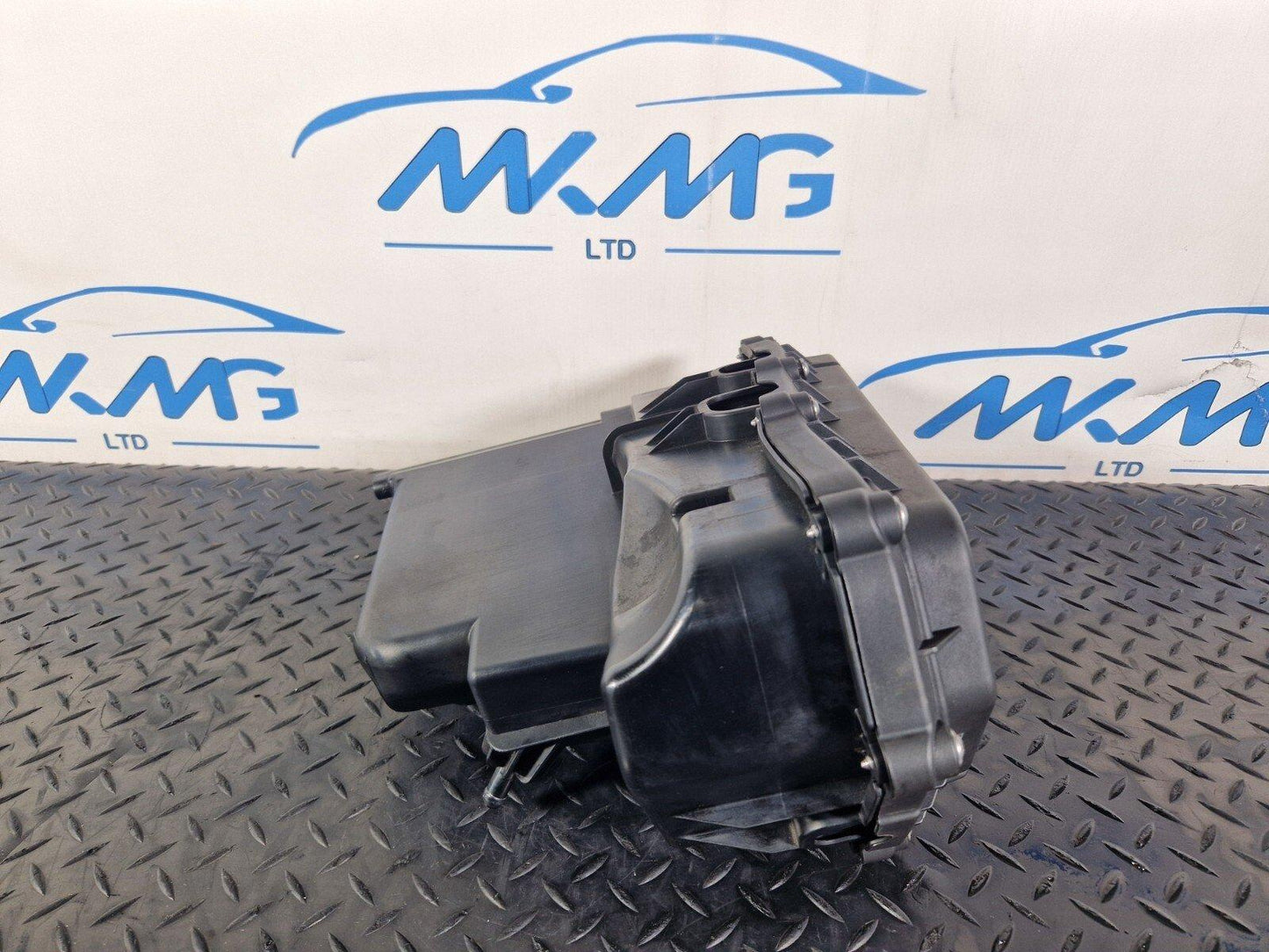 12-18 BMW 4 SERIES F36 M-SPORT ECU COMPUTER BOX HOUSING COVER PROTECTION 8509916