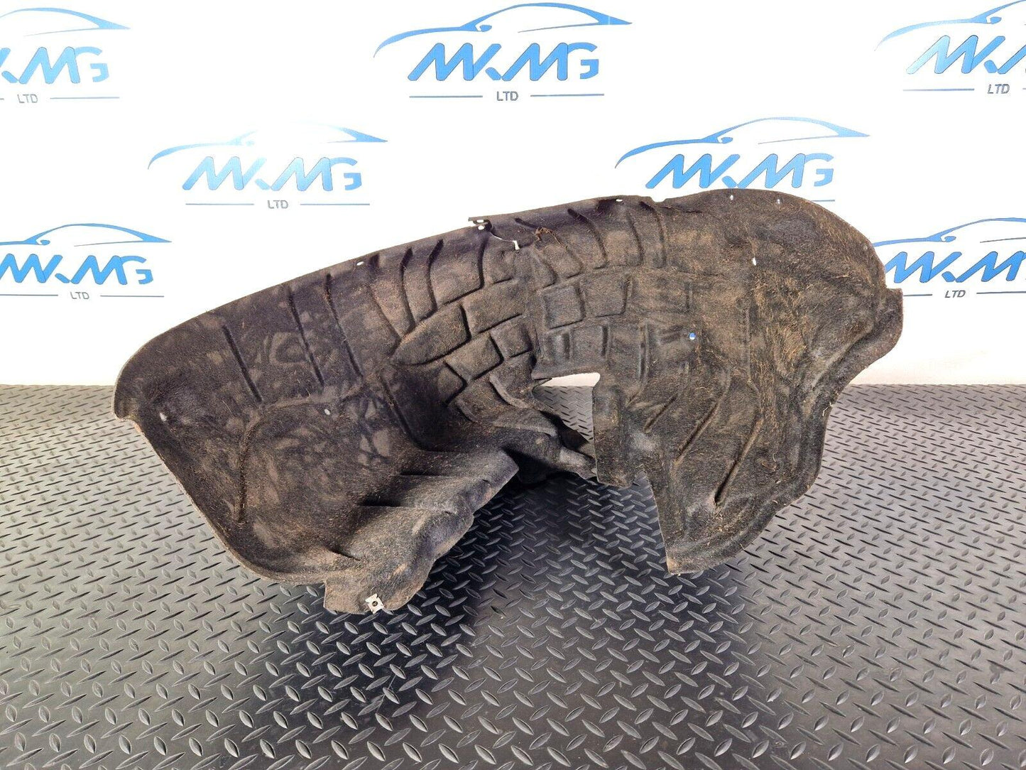 16-19 AUDI A4 AVANT B9 S-LINE WHEEL ARCH LINER REAR LEFT SPLASH GUARD 8W0810171G