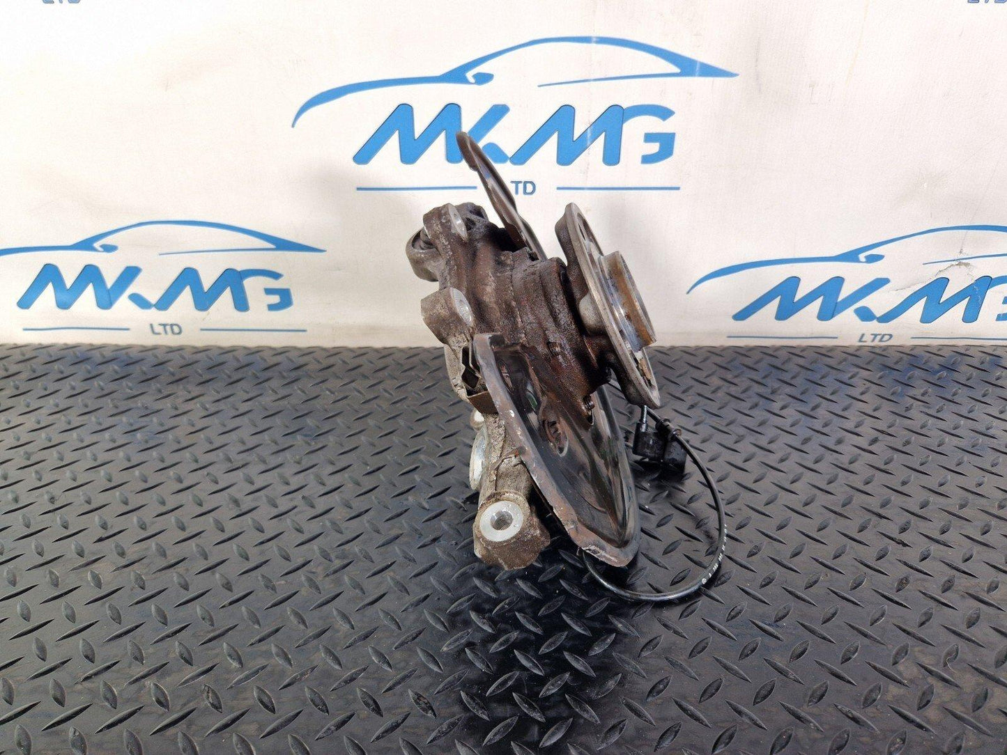 14-21 MERCEDES BENZ C200 W205 REAR LEFT PASSENGER SIDE WHEEL HUB A2055467380