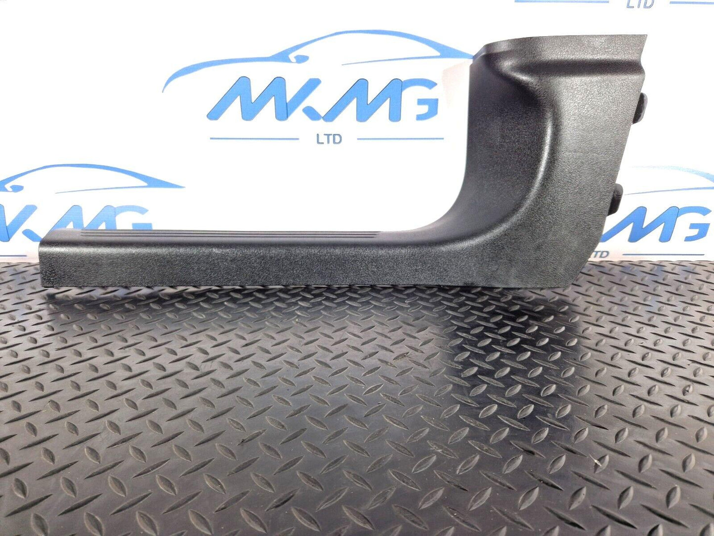 19-ON MERCEDES BENZ B CLASS W247 REAR RIGHT SIDE SILL COVER PANEL A1776802300