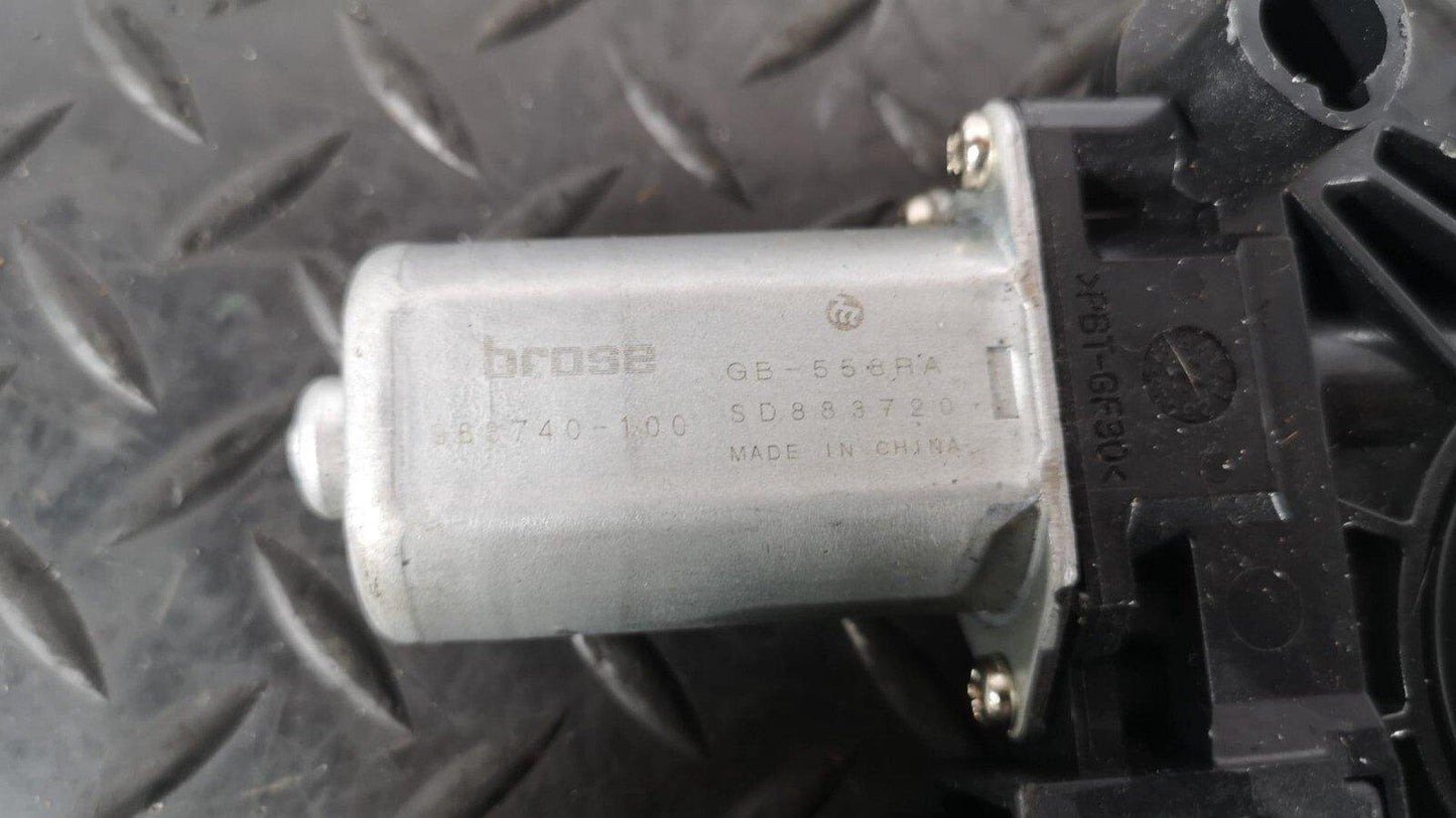 MERCEDES BENZ A CLASS W176 GENUINE FRONT WINDOW REGULATOR MOTOR 968740100