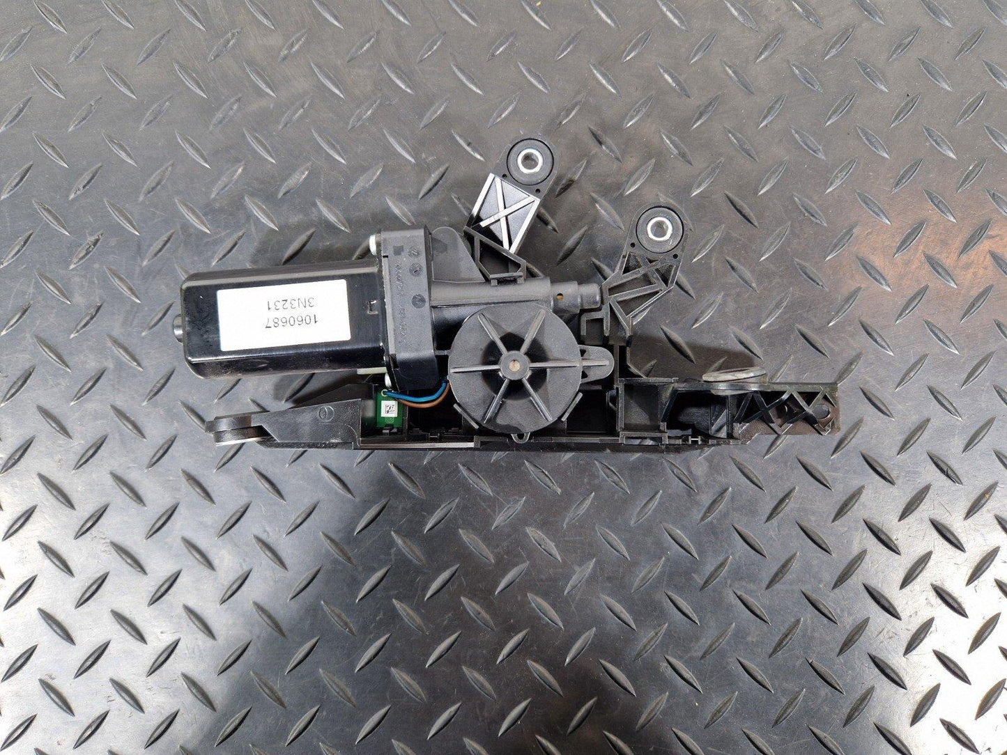 12-17 AUDI S5 CONVERTIBLE PASSENGER LEFT SIDE SEAT BELT READY MOTOR 8F0857759