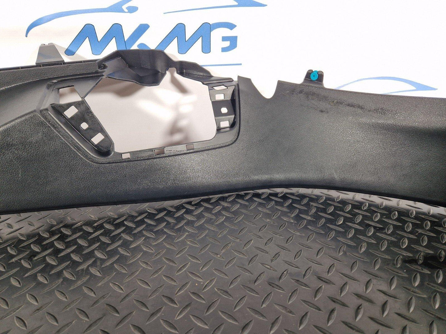 19-ON MERCEDES BENZ B CLASS W247 REAR RIGHT INNER DOOR SILL TRIM A2476909600