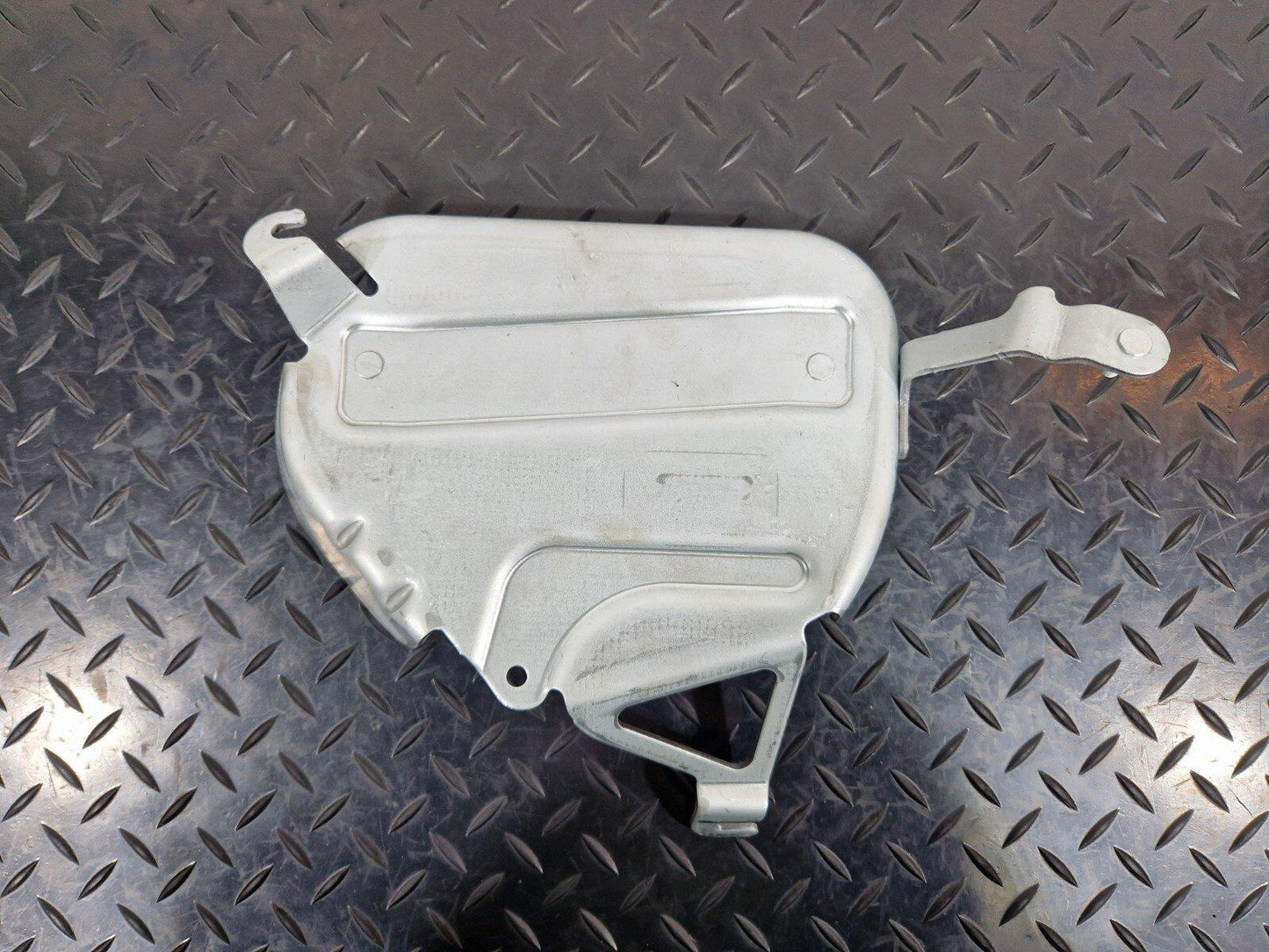 MERCEDES BENZ GLA X156 CONTROL UNIT HOLDER BRACKET A1565450200