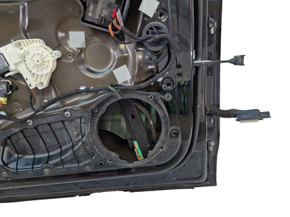 12-18 AUDI A6 C7 GENUINE FRONT LEFT N/S COMPLETE DOOR BLACK (NEEDS REPAINTING)