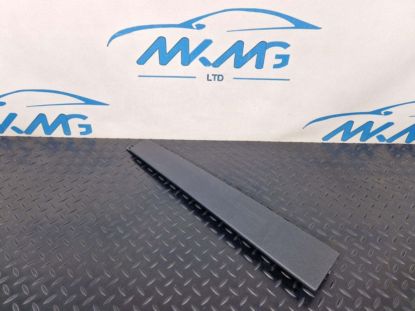 18-ON MERCEDES BENZ SPRINTER W907 INSTRUMENT CLUSTER DASHBOARD TRIM A9106801400