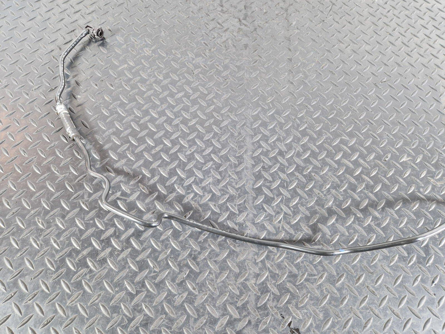 10-17 AUDI A8 4H FRONT CENTER BREATHER LINE 4H0121107 4H0121081 4H0121164AG