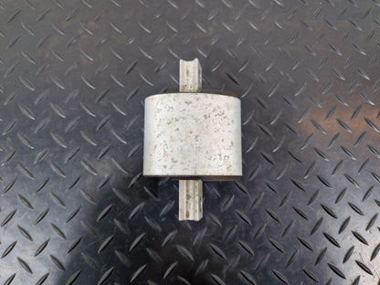 14-21 MERCEDES BENZ C200 W205 GEARBOX SUPPORT HOLDER CARRIER BRACKET A2052403300