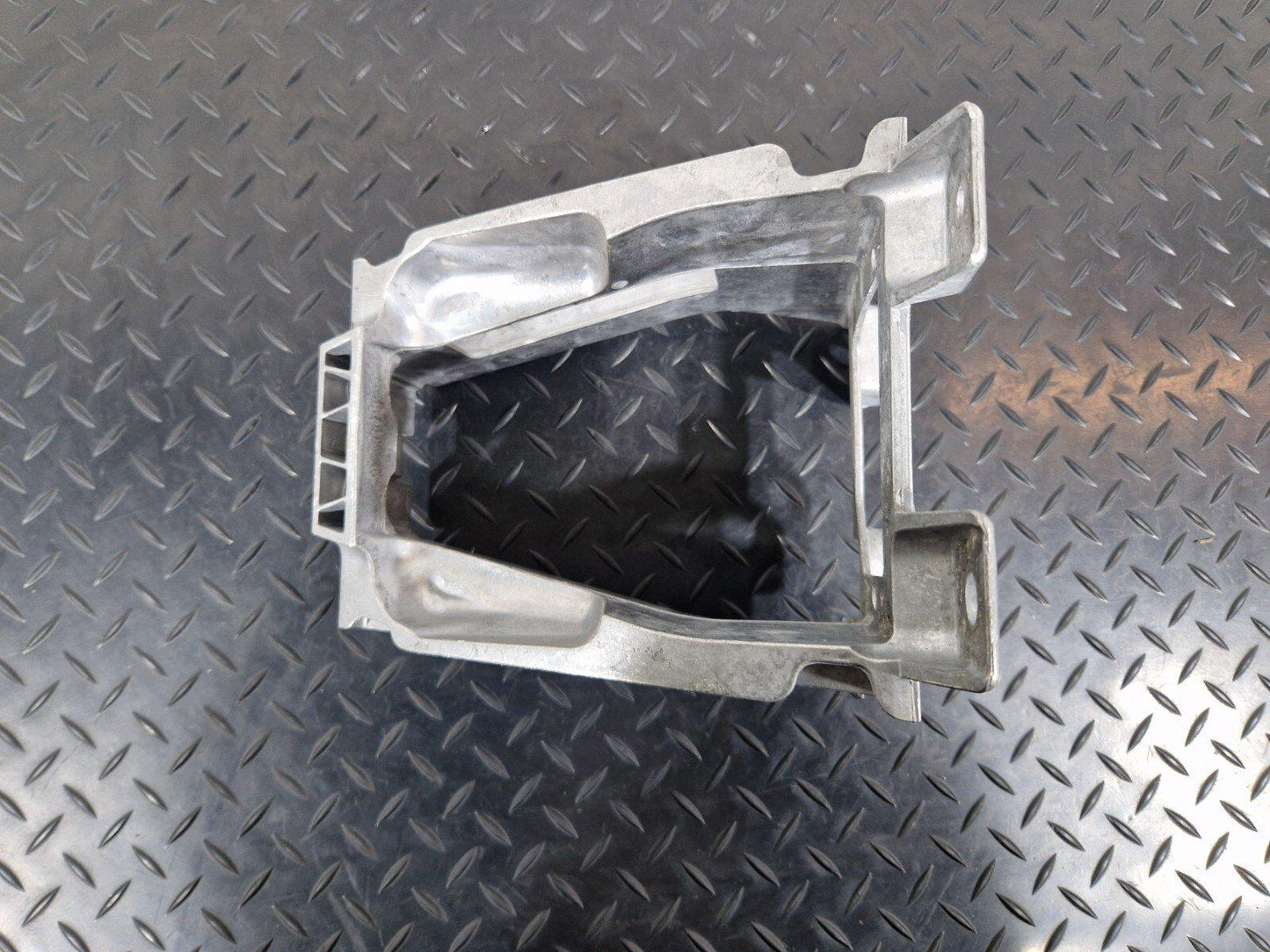14-21 BMW 2 SERIES GRAN TOURER F45 F46 CENTRE CONSOLE BRACKET REAR 9274404