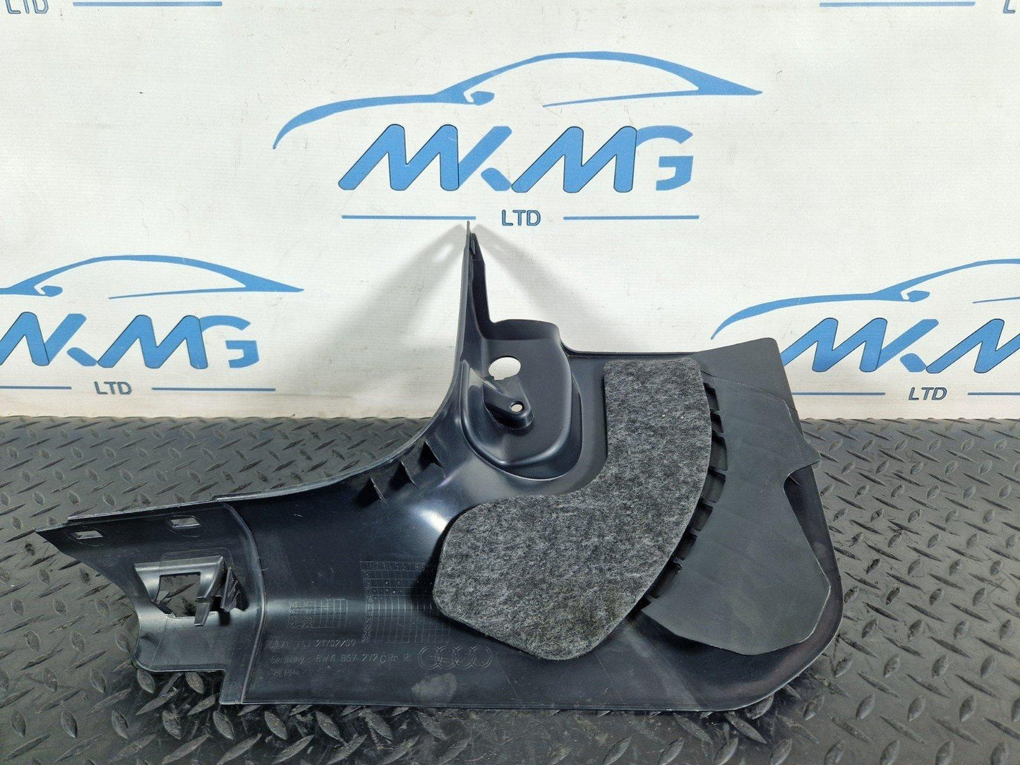 16-24 AUDI A5 F5 COUPE GENUINE FRONT RIGHT KICK TRIM PANEL 8W6867272C
